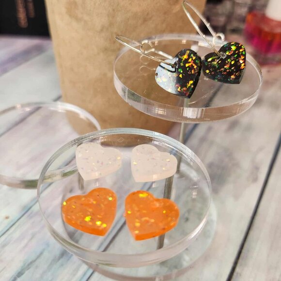 โจ Interchangeable Resin Heart Earrings โ 3-Charm Set โจ - Picture 5 of 6